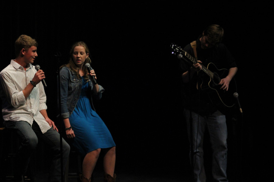 Senior+Joshua+Stout+and+Senior+Aubrey+Goodwin++sing+their+hearts+in+the+packed+theatre.++They+sang+%E2%80%9CCompass%E2%80%9D+by+Lady+Antebellum+and+were+accompanied+by+a+guitar+player.
