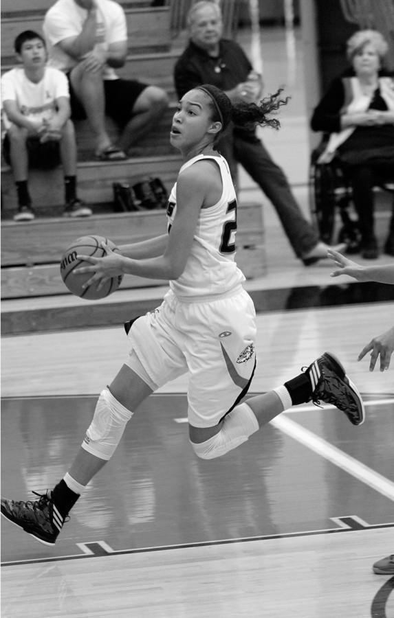 +Kianna+Ray+gets+into+position+for+her+final+free+throw+of+the+game.+This+game+was+tough+but+Bowie+ended+up+beating+Leander.+