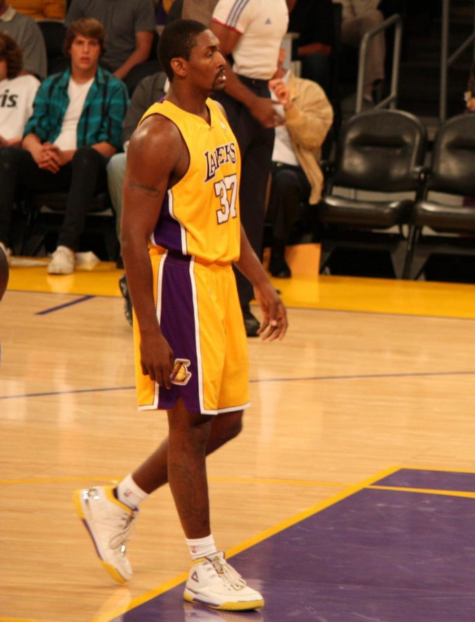 File:Ron Artest Lakers.jpg by Ron_Artest37.jpg: Mister536 is licensed under CC BY-SA 3.0