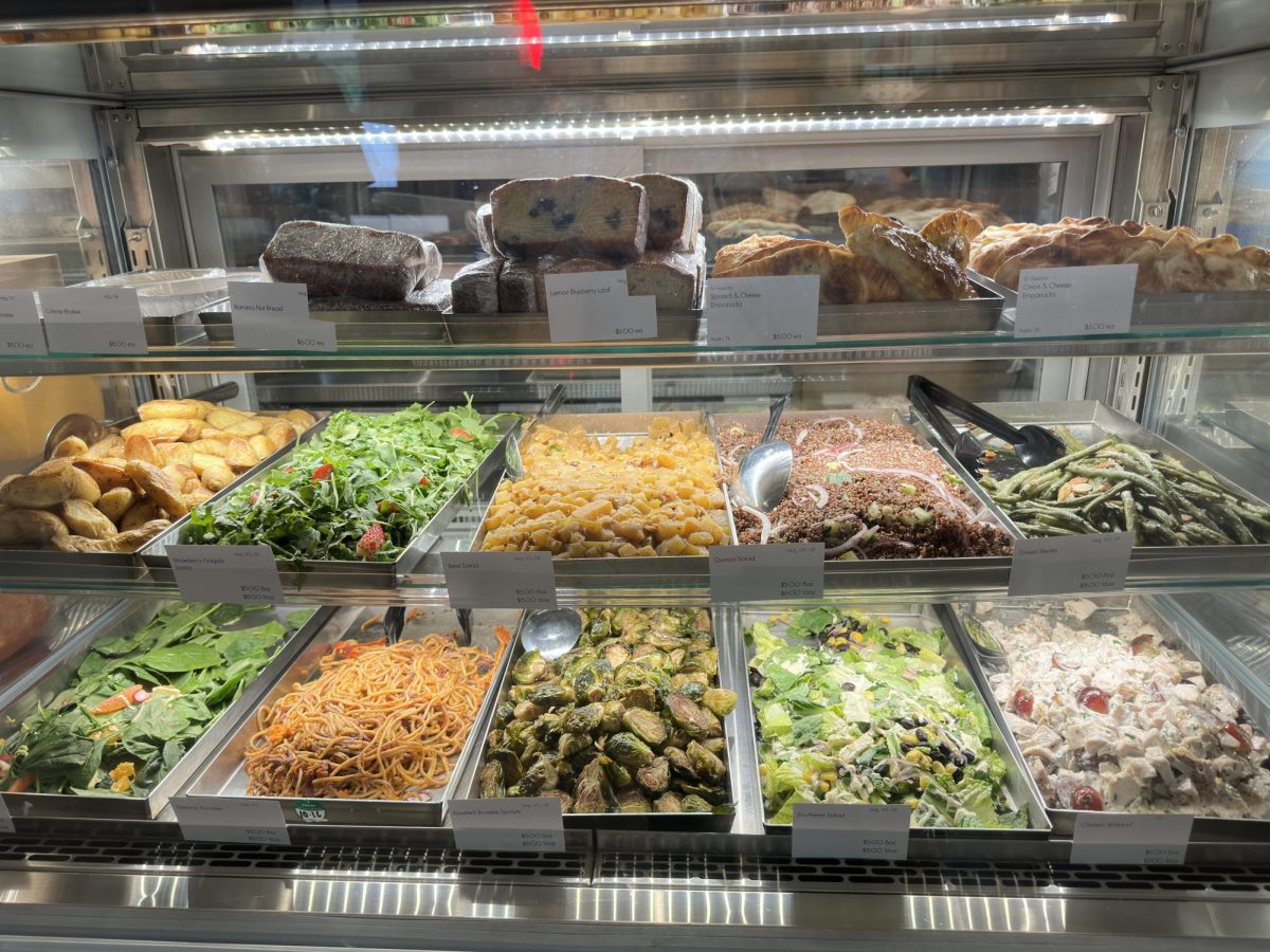 Some of the variety of options available to eat at Bureau De Poste. 