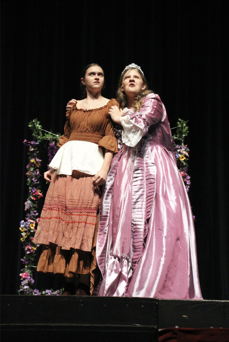POPPING PERSONALITIES: Freshman Reece Wheeler and Grace Dawson perform side by side bringing “Bedtime Stories” to life. Dawson enjoyed getting to step out of her comfort zone and play an over the top character.